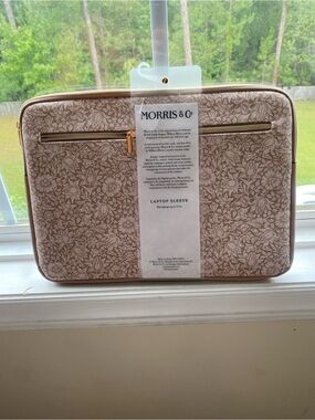 Morris & Co Floral Laptop Sleeve in Dusty Pink